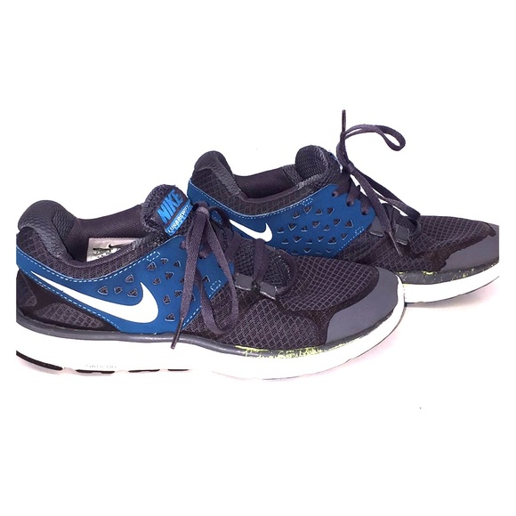 Nike Shoes - Women’s Nike Sneakers Size 7.5 turquoise and gray